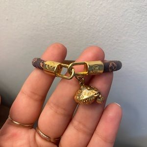 *Authentic Louis Vuitton Monogram Charm Bracelet* 🤎
